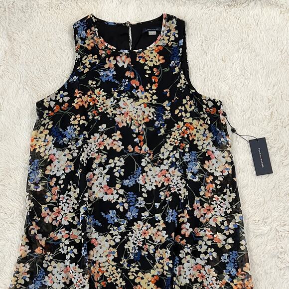 NWT Tommy Hilfiger Black Allover Floral Sleeveless Shift Dress - SIZE 10 - Picture 3 of 9